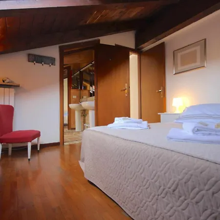 Vr Holiday Scale Qb Apartment Verona